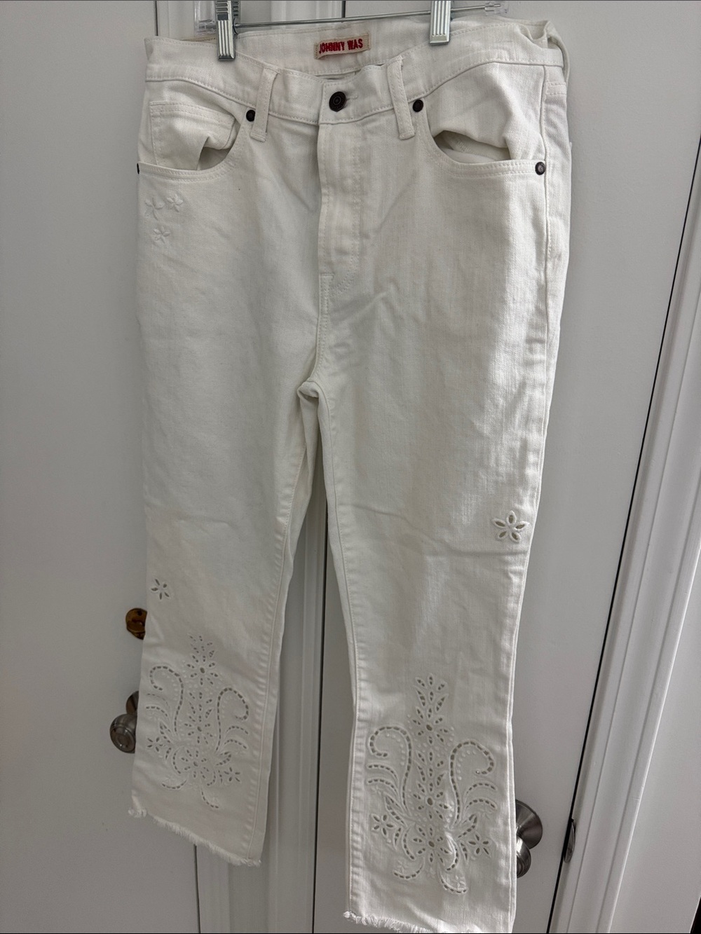 Johnny Was Cream Embroidered Wide-Leg Jeans